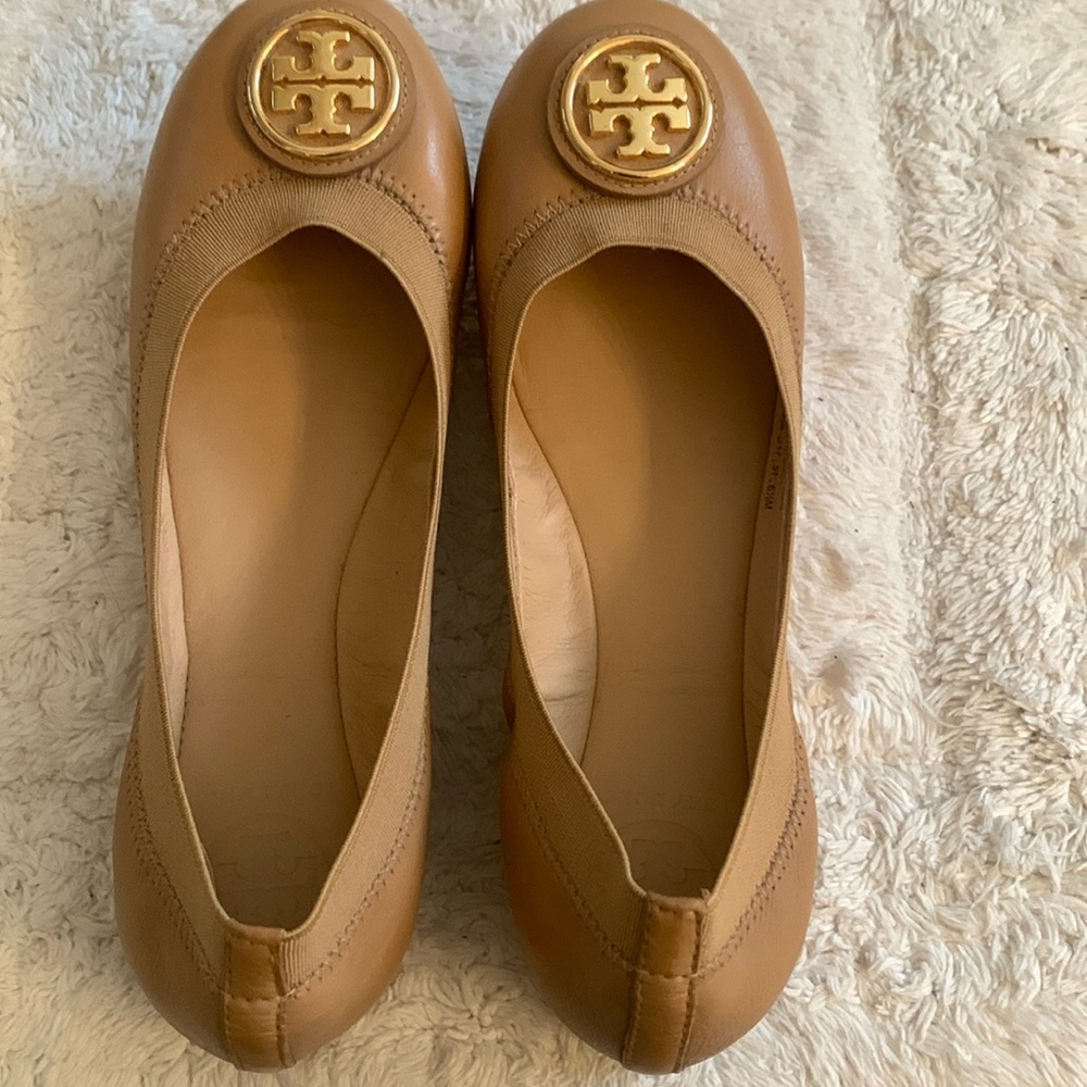 Tory Burch beige leather ballet flat